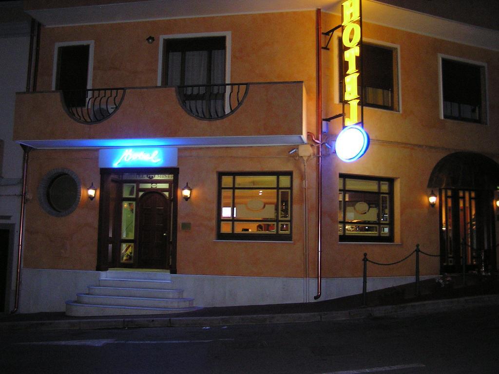 Hotel Mistral بورتوسكوسو المظهر الخارجي الصورة