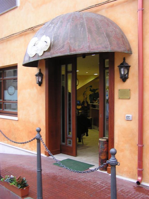 Hotel Mistral بورتوسكوسو المظهر الخارجي الصورة